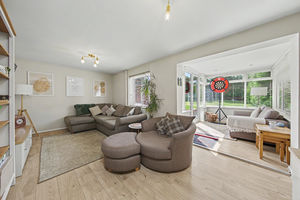 Sales Avenue New Tupton